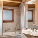 Familienwohnung Haus 18 דירה *