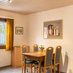 דירה Familienwohnung Haus 18 *