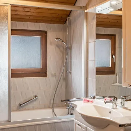 Apartamento Familienwohnung Haus 18 *