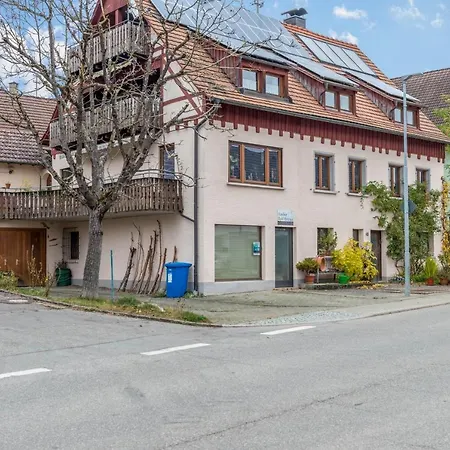 Familienwohnung Haus 18 Apartamento *